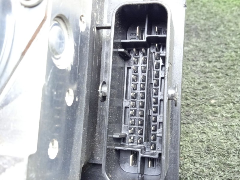 Recambio de abs para peugeot 308 1.6 16v hdi referencia OEM IAM 0265951218-98616T0756  BOSCH