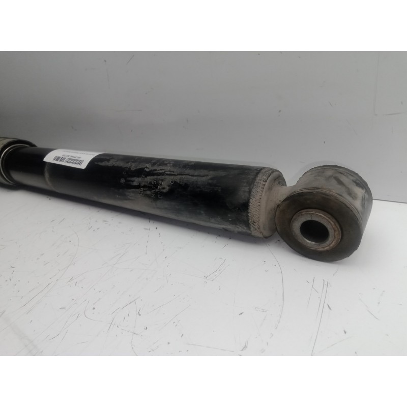 Recambio de amortiguador trasero derecho para renault clio iv 1.2 tce energy referencia OEM IAM 562107768R  