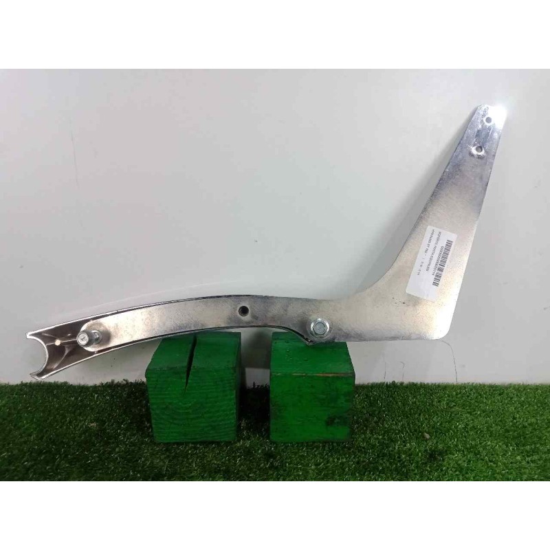 Recambio de soporte porta equipajes para hyosung st 700i referencia OEM IAM SINREFERENCIA SOPORTE.RESPALDO LADO.DERECHO