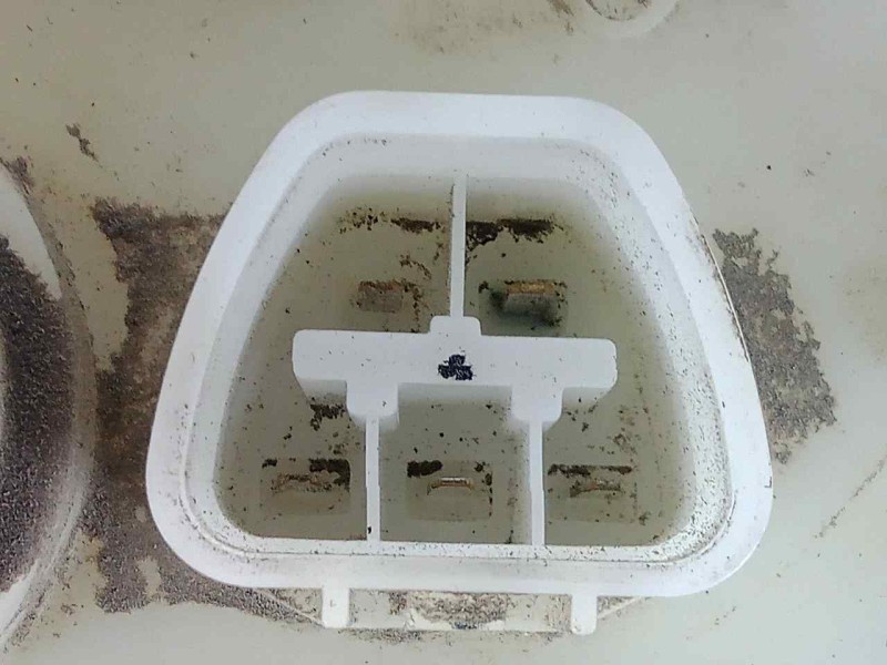 Recambio de aforador para kia picanto 1.0 cat referencia OEM IAM 3111007000 CON.BOMBA 5.PINES