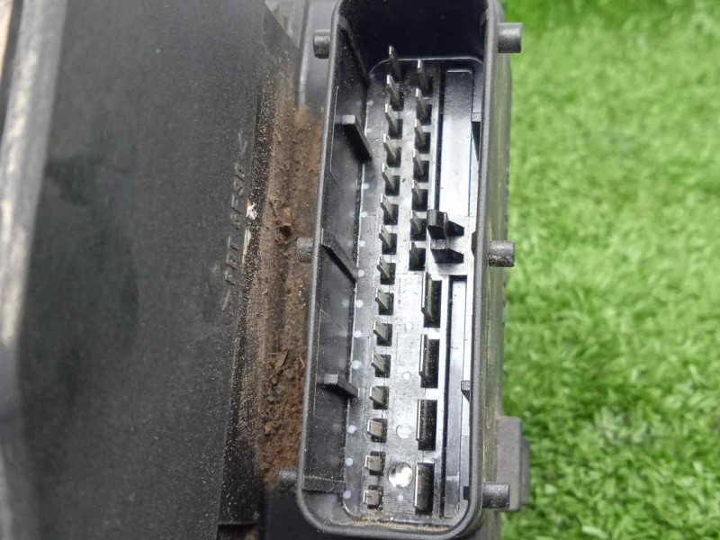 Recambio de abs para nissan terrano/terrano.ii (r20) 2.7 turbodiesel referencia OEM IAM 0273004287-0265215436-476608E001 BOSCH 