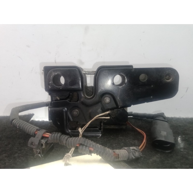 Recambio de cerradura capot para seat altea xl (5p5) 1.6 referencia OEM IAM 5P18235090  
