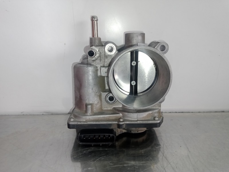 Recambio de caja mariposa para toyota auris 1.6 16v cat referencia OEM IAM 220300T050  
