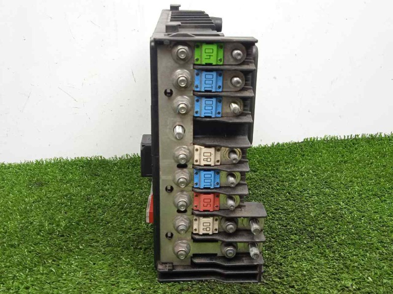 Recambio de caja reles / fusibles para volkswagen passat berlina (3c2) 2.0 tdi referencia OEM IAM 3C0937125-63592777  