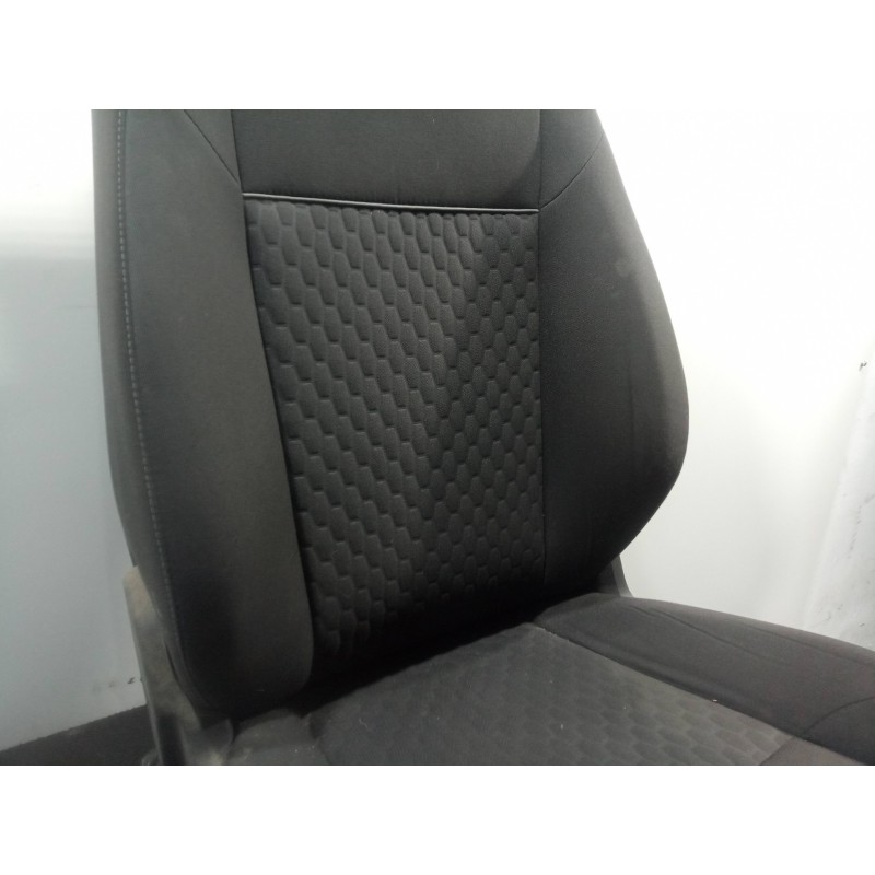Recambio de asiento delantero izquierdo para ford focus lim. (cb8) 1.6 tdci cat referencia OEM IAM   