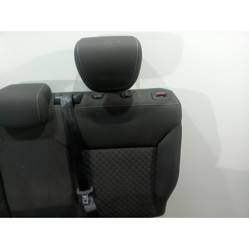 Recambio de asientos traseros para ford focus lim. (cb8) 1.6 tdci cat referencia OEM IAM   