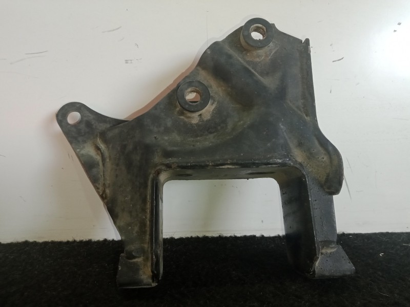 Recambio de soporte motor izquierdo para seat ibiza (6j5) 1.4 tdi referencia OEM IAM 6Q0199111R  