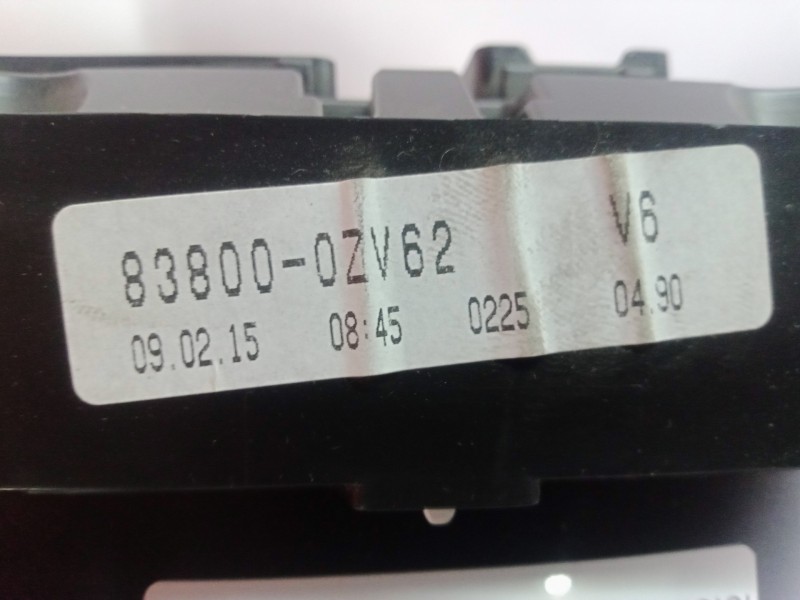 Recambio de cuadro instrumentos para toyota auris 1.6 16v cat referencia OEM IAM 838000ZV62-A2C31789200  