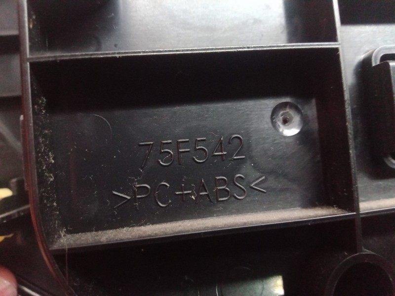 Recambio de mando climatizador para toyota auris 1.6 16v cat referencia OEM IAM 75F542-5590002380  