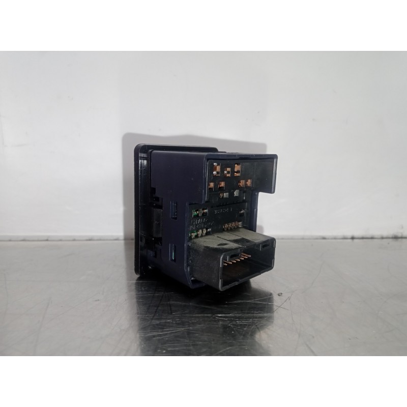 Recambio de mando retrovisor para toyota auris 1.6 16v cat referencia OEM IAM 183640  