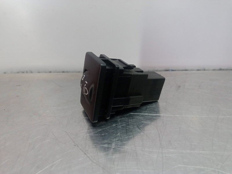 Recambio de interruptor luces para toyota auris 1.6 16v cat referencia OEM IAM 8415202080  