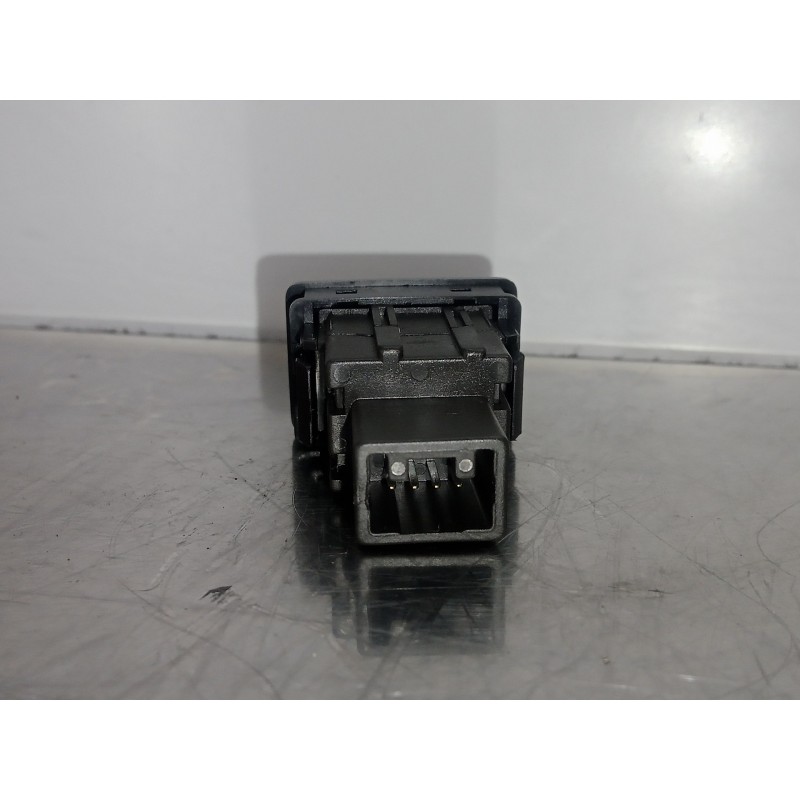 Recambio de interruptor luces para toyota auris 1.6 16v cat referencia OEM IAM 8415202080  