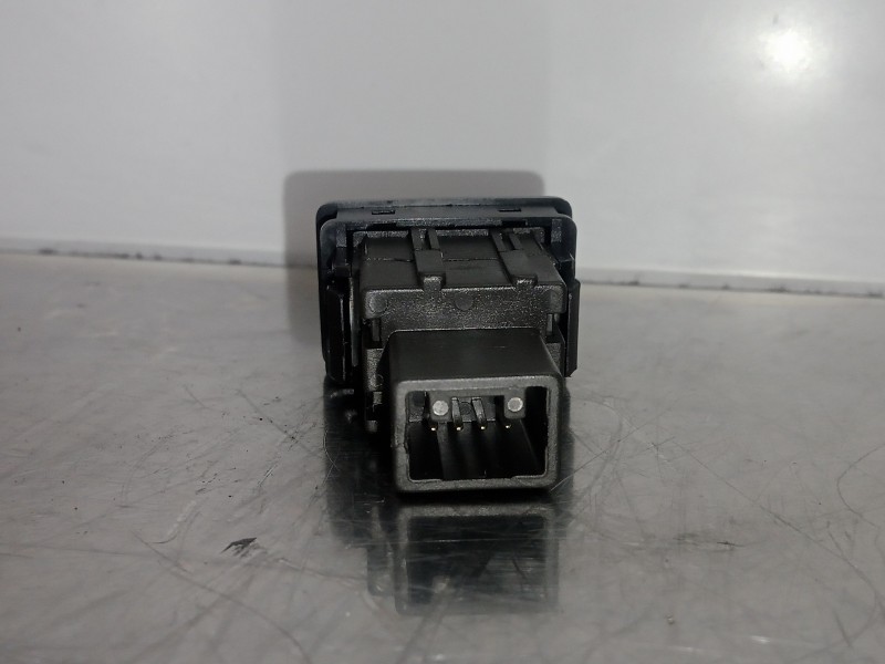 Recambio de interruptor luces para toyota auris 1.6 16v cat referencia OEM IAM 8415202080  