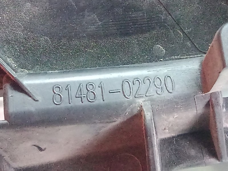 Recambio de rejilla paragolpes derecha para toyota auris 1.6 16v cat referencia OEM IAM 8148102290  