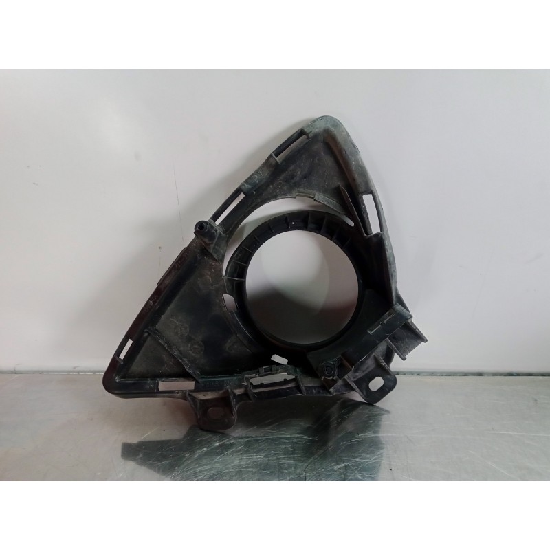 Recambio de rejilla paragolpes derecha para toyota auris 1.6 16v cat referencia OEM IAM 8148102290  