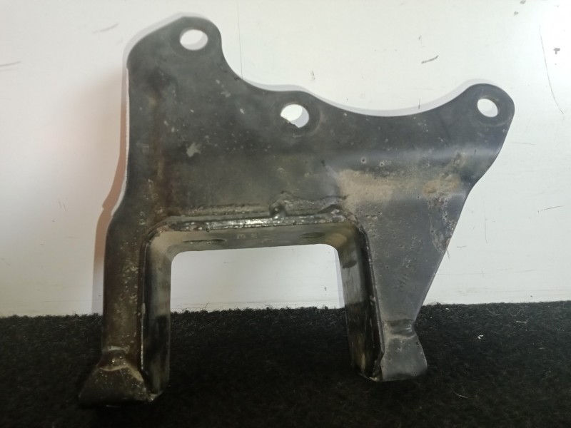 Recambio de soporte motor izquierdo para seat ibiza (6j5) 1.4 tdi referencia OEM IAM 6Q0199111R  