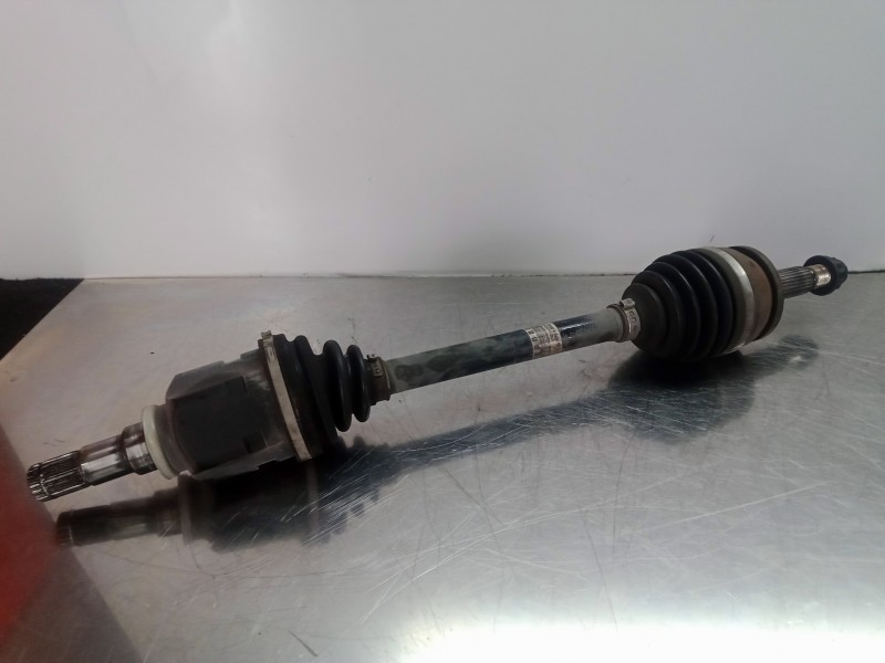 Recambio de transmision delantera izquierda para toyota auris 1.6 16v cat referencia OEM IAM 4342002B30  