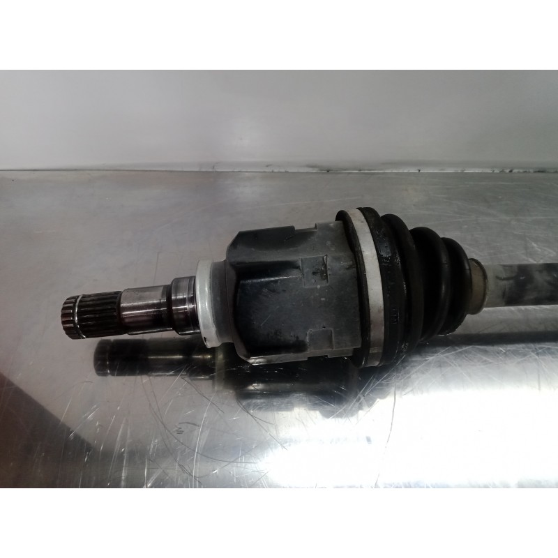 Recambio de transmision delantera izquierda para toyota auris 1.6 16v cat referencia OEM IAM 4342002B30  