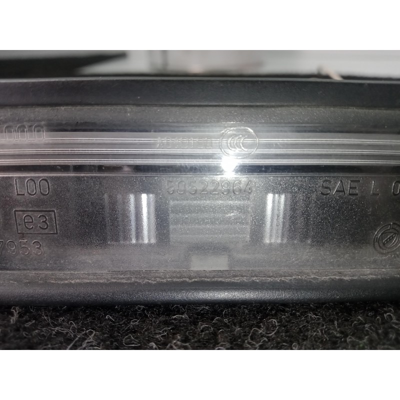 Recambio de piloto matricula para alfa romeo giulietta (191) 1.6 jtd cat referencia OEM IAM 50522964  