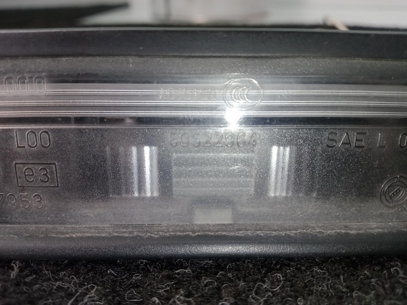 Recambio de piloto matricula para alfa romeo giulietta (191) 1.6 jtd cat referencia OEM IAM 50522964  