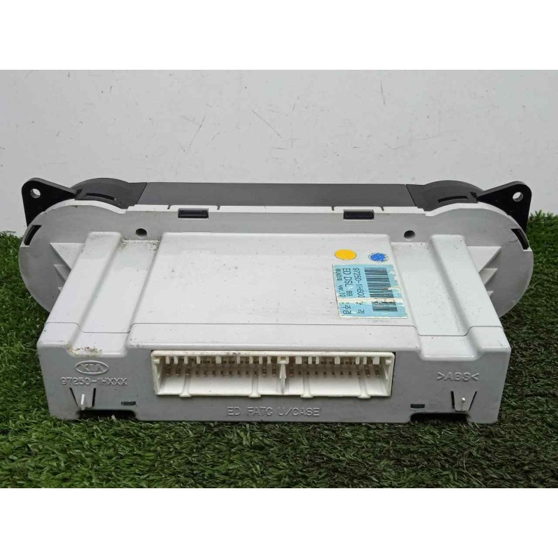 Recambio de mando climatizador para kia cee´d 1.6 crdi cat referencia OEM IAM 972501H600  