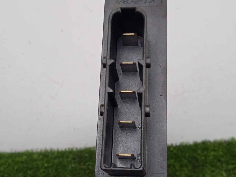 Recambio de resistencia calefaccion para kia cee´d 1.6 crdi cat referencia OEM IAM 2013501  