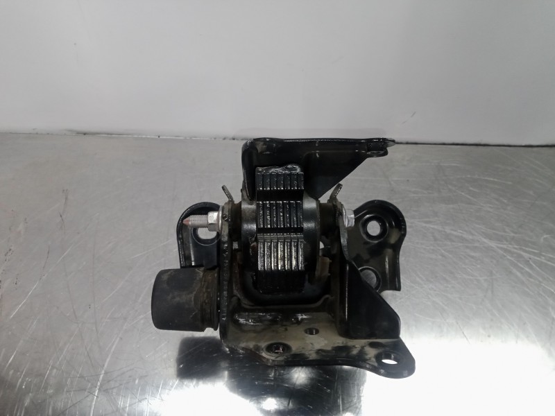 Recambio de soporte motor para toyota auris 1.6 16v cat referencia OEM IAM NOSELEVEREFERENCIA  
