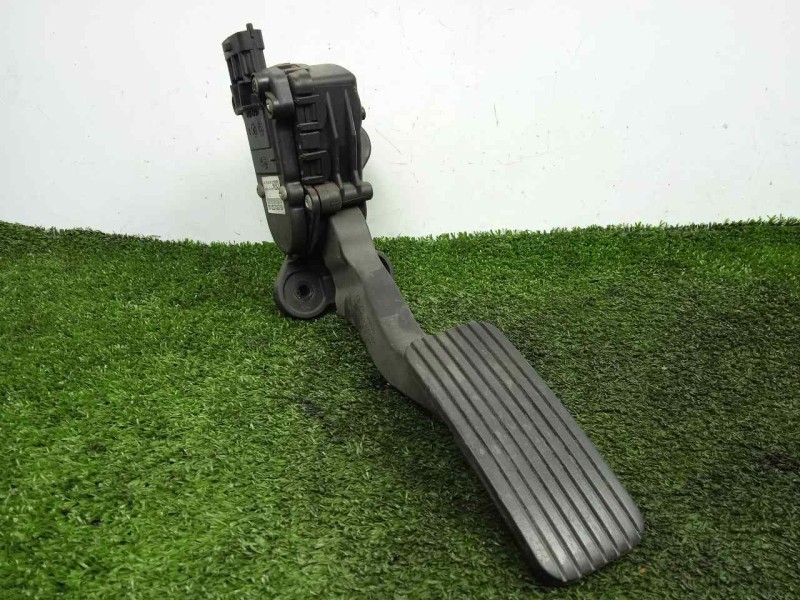 Recambio de potenciometro pedal para kia cee´d 1.6 crdi cat referencia OEM IAM 327002H300 6.PINES 