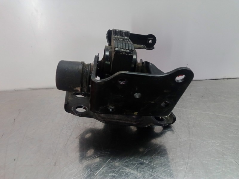 Recambio de soporte motor para toyota auris 1.6 16v cat referencia OEM IAM NOSELEVEREFERENCIA  