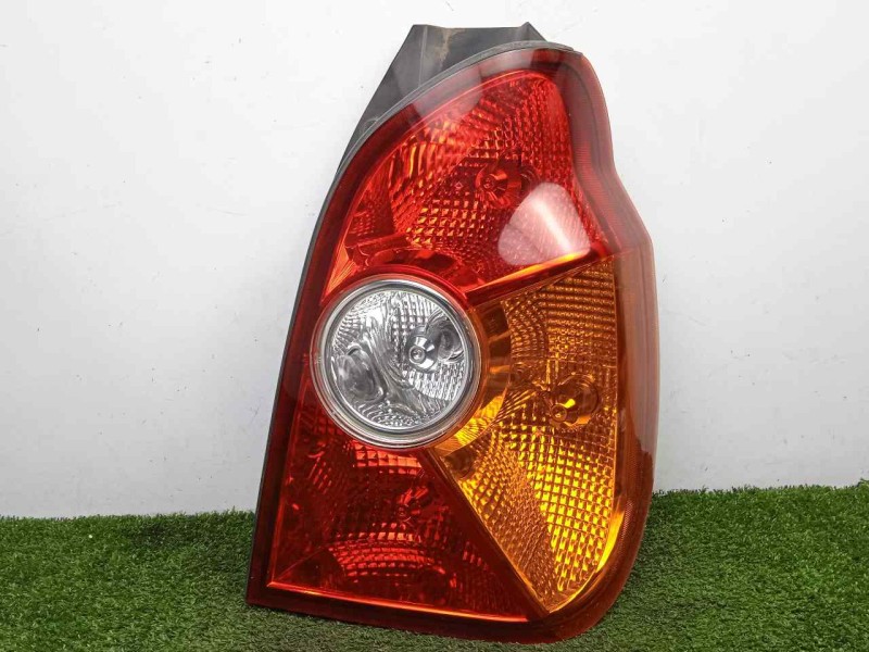 Recambio de piloto trasero derecho para hyundai terracan (hp) 2.9 crdi cat referencia OEM IAM SINREFERENCIA 01-04 