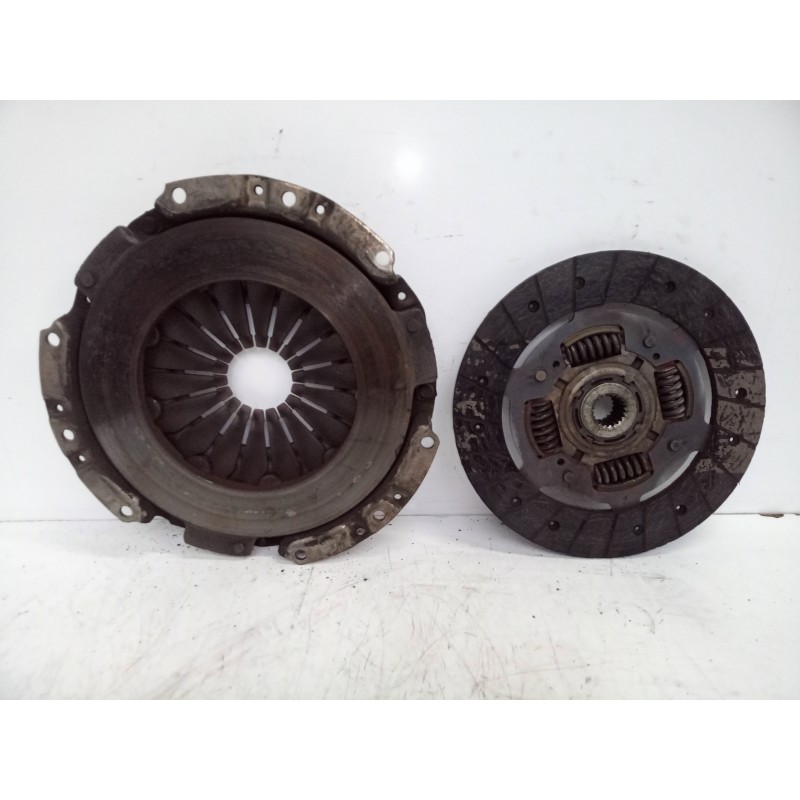 Recambio de kit embrague para suzuki vitara se/sv (et) 1.6 cat referencia OEM IAM 700424-2607060046  