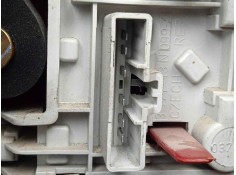 Recambio de piloto trasero izquierdo para ford mondeo berlina (ge) 2.0 tdci cat referencia OEM IAM  03-05 BLANCO 2