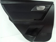 Recambio de guarnecido puerta trasera izquierda para toyota auris 1.6 16v cat referencia OEM IAM 6773602240-6778802110  
