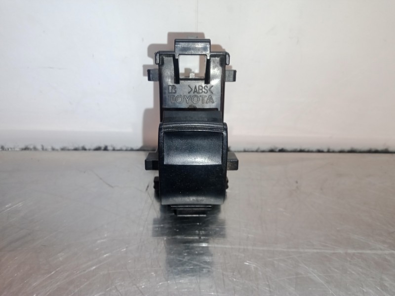 Recambio de mando elevalunas trasero izquierdo para toyota auris 1.6 16v cat referencia OEM IAM 829204D  