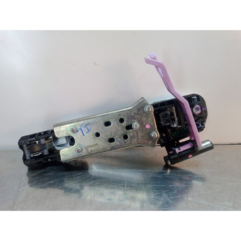 Recambio de maneta exterior trasera izquierda para toyota auris 1.6 16v cat referencia OEM IAM 4231711  