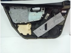 Recambio de guarnecido puerta delantera derecha para toyota auris 1.6 16v cat referencia OEM IAM 6777702300   2