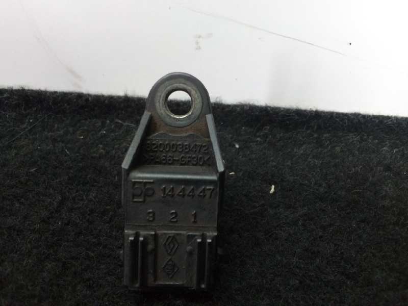 Recambio de sensor para renault master desde ´98 2.5 diesel referencia OEM IAM 820038472  