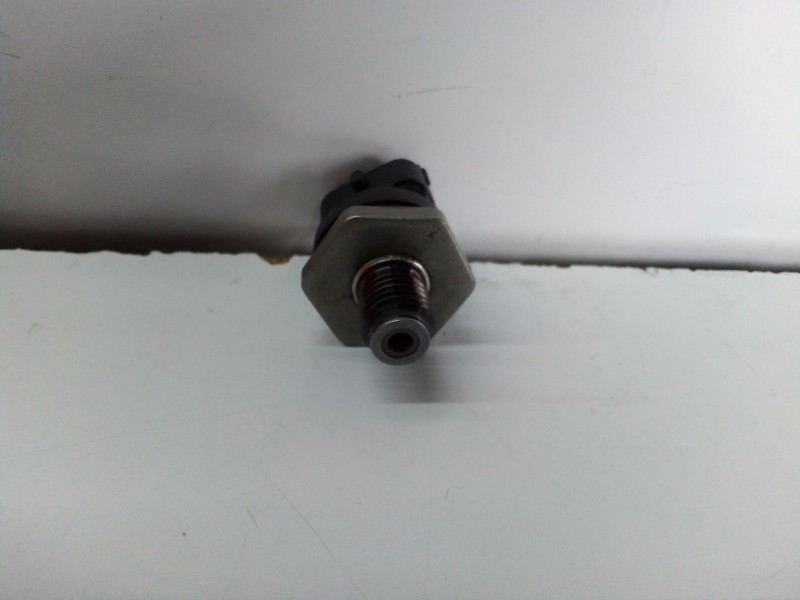 Recambio de sensor para hyundai trajet (fo) 2.0 crdi cat referencia OEM IAM 0281002788  3.PINES