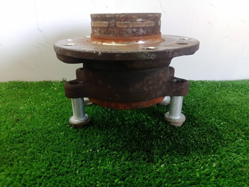 Recambio de rodamiento buje delantero para nissan qashqai (j11) 1.5 turbodiesel cat referencia OEM IAM  IZQUIERDO 