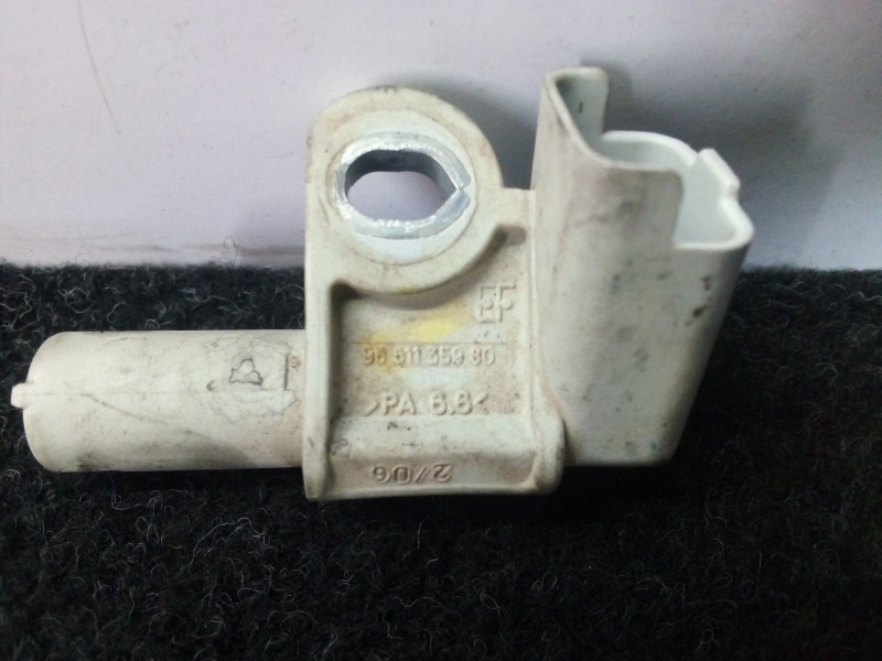 Recambio de sensor para citroën xsara picasso 1.6 16v hdi referencia OEM IAM 9661135980  