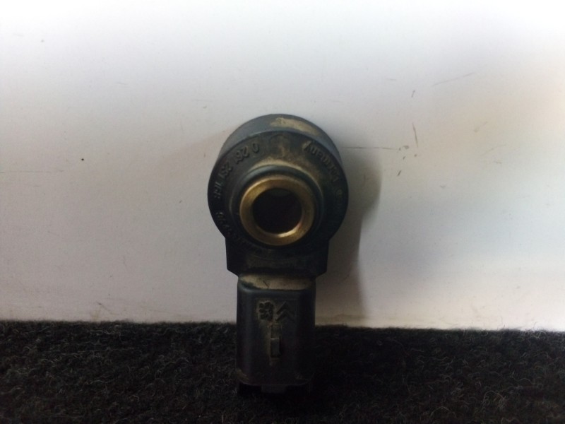 Recambio de sensor para citroën c4 berlina 1.4 16v referencia OEM IAM 9645311480-0261231168  