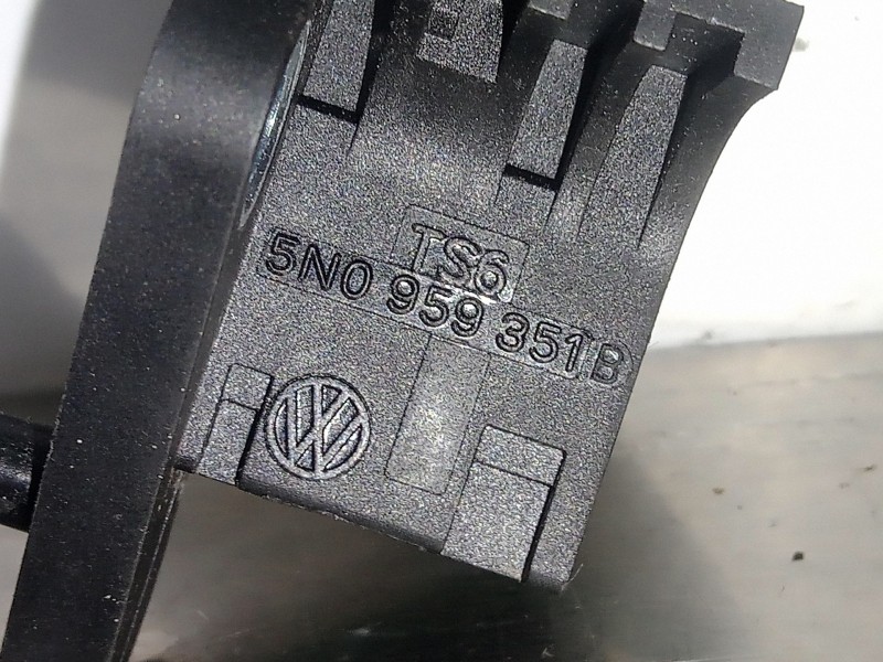 Recambio de sensor impacto airbag para skoda octavia berlina (1z3) 1.9 tdi referencia OEM IAM 5N0959351B 2.PINES 