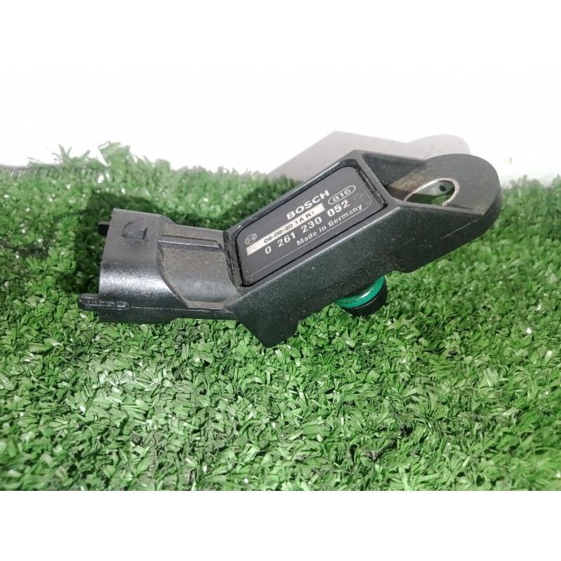 Recambio de sensor presion para fiat grande punto (199) 1.4 referencia OEM IAM 0261230052 BOSCH 3.PINES