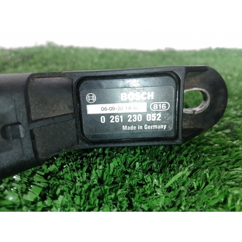 Recambio de sensor presion para fiat grande punto (199) 1.4 referencia OEM IAM 0261230052 BOSCH 3.PINES