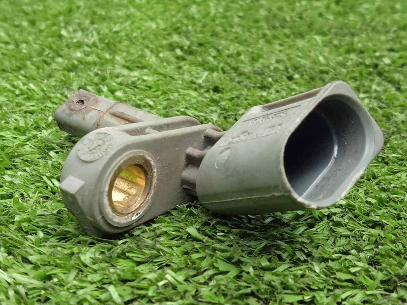 Recambio de sensor para volkswagen touareg (7la) 2.5 tdi referencia OEM IAM 7L0927808B-10071151763  2.PINES