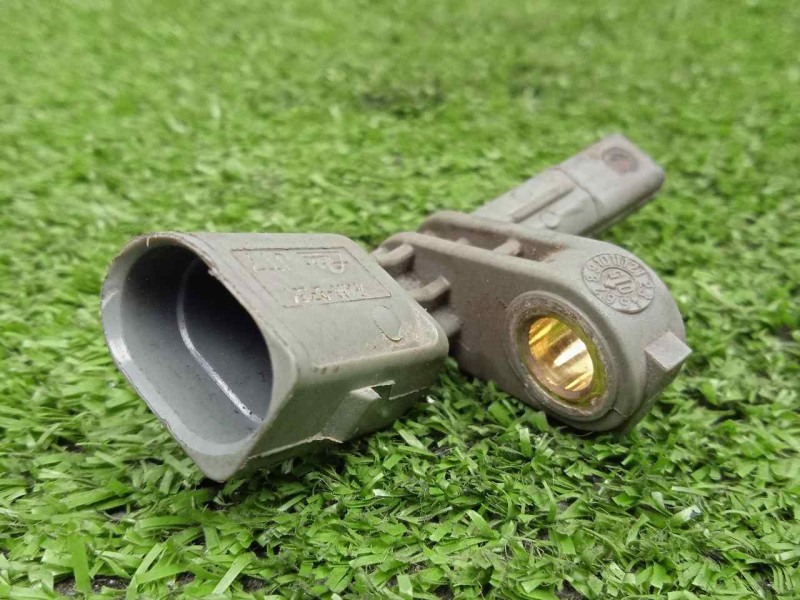 Recambio de sensor para volkswagen touareg (7la) 2.5 tdi referencia OEM IAM 7L0927807B-10071151753  2.PINES