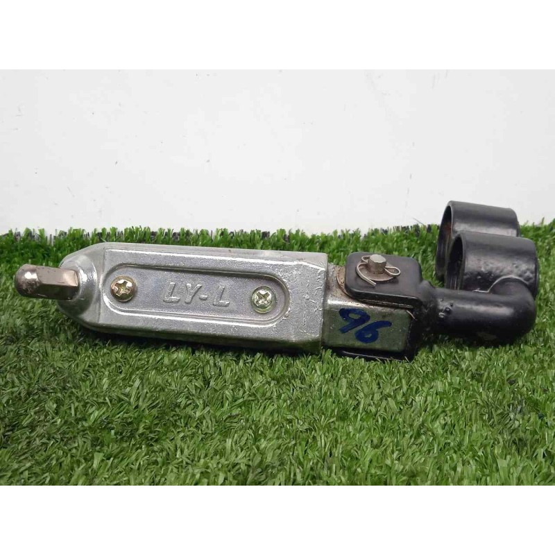 Recambio de estribo para keeway rkv 125 c.c referencia OEM IAM ML58220K670000-58220K670000 DELANTE IZQUIERDA 