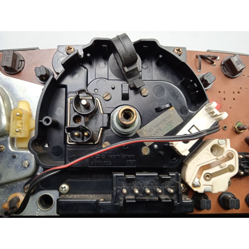 Recambio de cuadro instrumentos para mercedes-benz 124 sedán (w124) 260 e (124.026) referencia OEM IAM 1245438923  