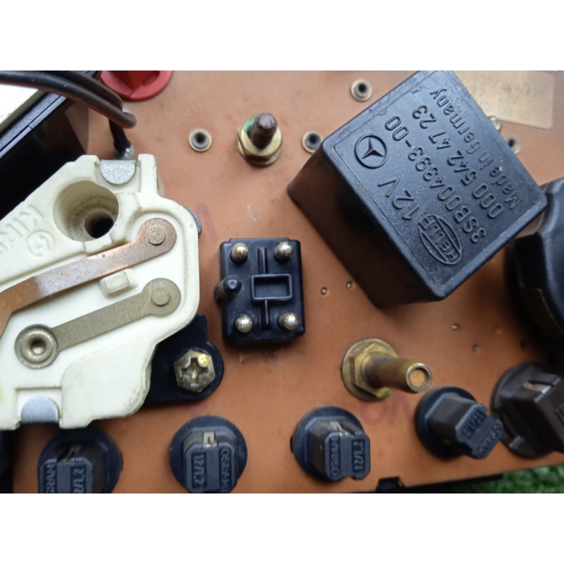 Recambio de cuadro instrumentos para mercedes-benz 124 sedán (w124) 260 e (124.026) referencia OEM IAM 1245438923  