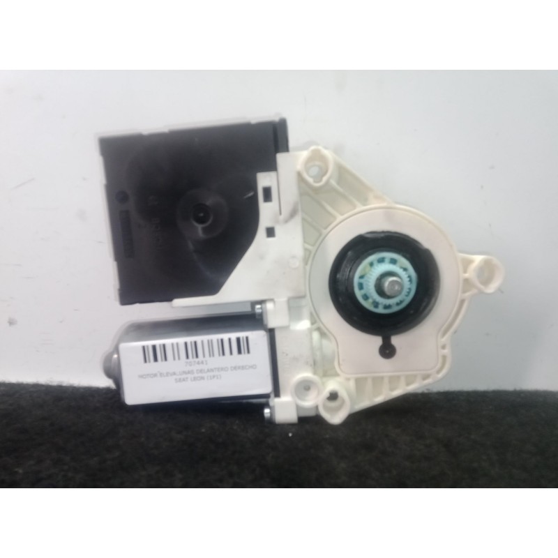 Recambio de elevalunas delantero derecho para seat leon (1p1) 2.0 tdi 16v referencia OEM IAM F005S00349  